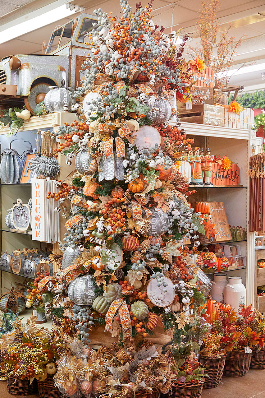 Ultimate Guide to Decorated Fall Trees: Create Your Autumn Wonderland