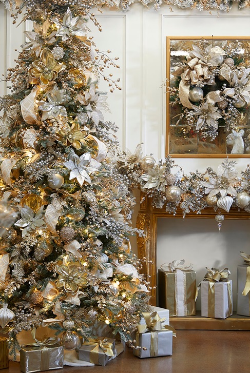 Decorated Christmas Trees: A Few Favorite Looks - Decorator's Warehouse