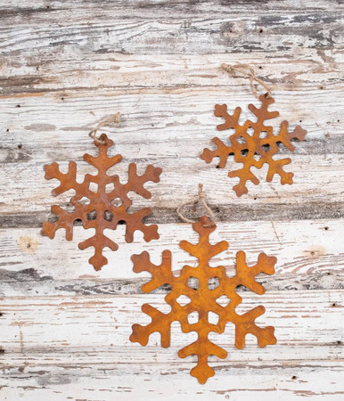 Metal Rusty Snowflakes Christmas Ornaments - Decorator's Warehouse