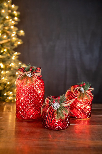 20.5” Battery Operated Lighted Holiday Lantern with Led Candle and Floral  Accent - Decorator's Warehouse