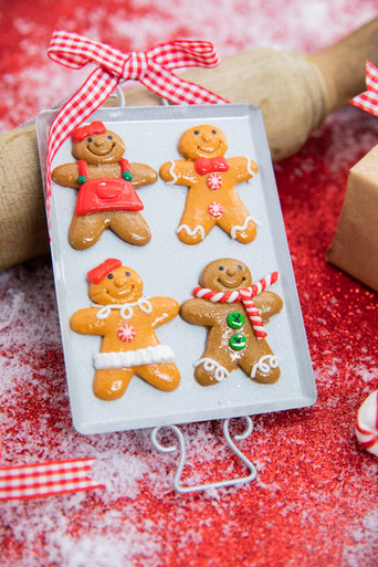 Snowman, Christmas Tree, & Gingerbread Boy Cookie Sheet – Lynn's Cake,  Candy, and Chocolate Supplies