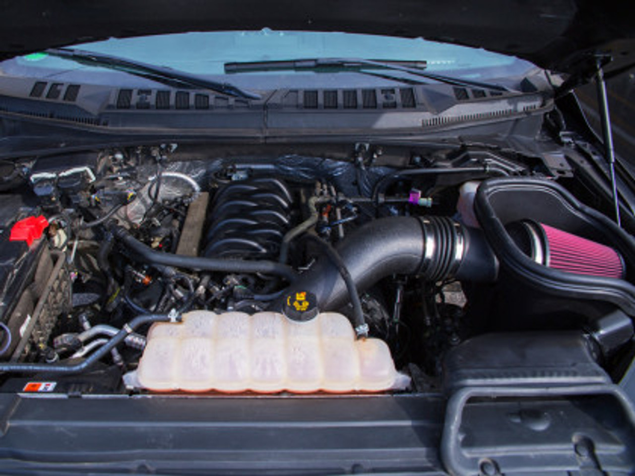 ROUSH Cold Air Kit 2015-2017 Ford F-150 5.0L V8 (421980)