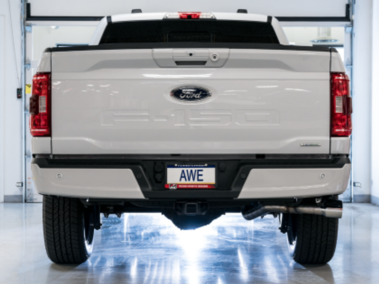 AWE 0FG Dual Side Exit Exhaust for '21+ Ford F-150 - 4.5" Chrome Silver Tips - 3015-22067