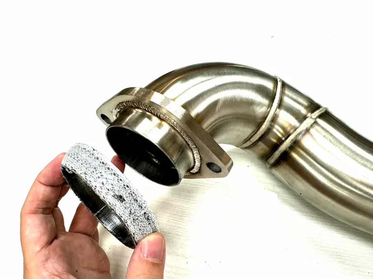 FTP BMW S58 G80/G82/G87 M2/M3/M4 Crossover Exhaust Pipe. (Intermediate Pipe)