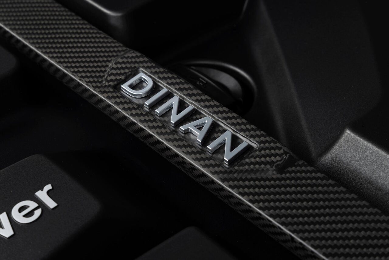 Dinan Matte Carbon Fiber Strut Tower Brace - 2021-2026 BMW M2/M3/M4 G80 G82 G87