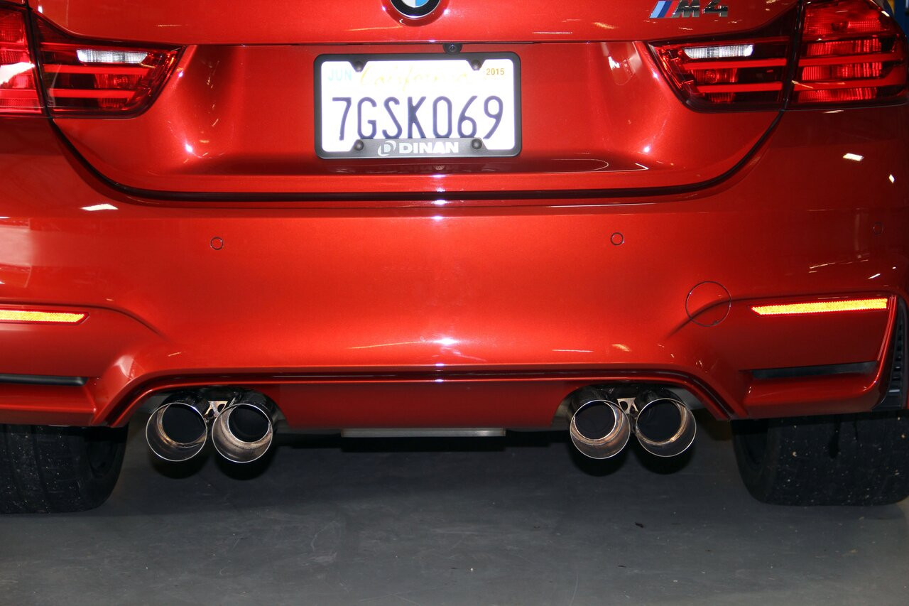 Dinan Free Flow Axle-Back Exhaust - 2015-2020 BMW M3/M4 F80 F82 (D660-0050-BLK)