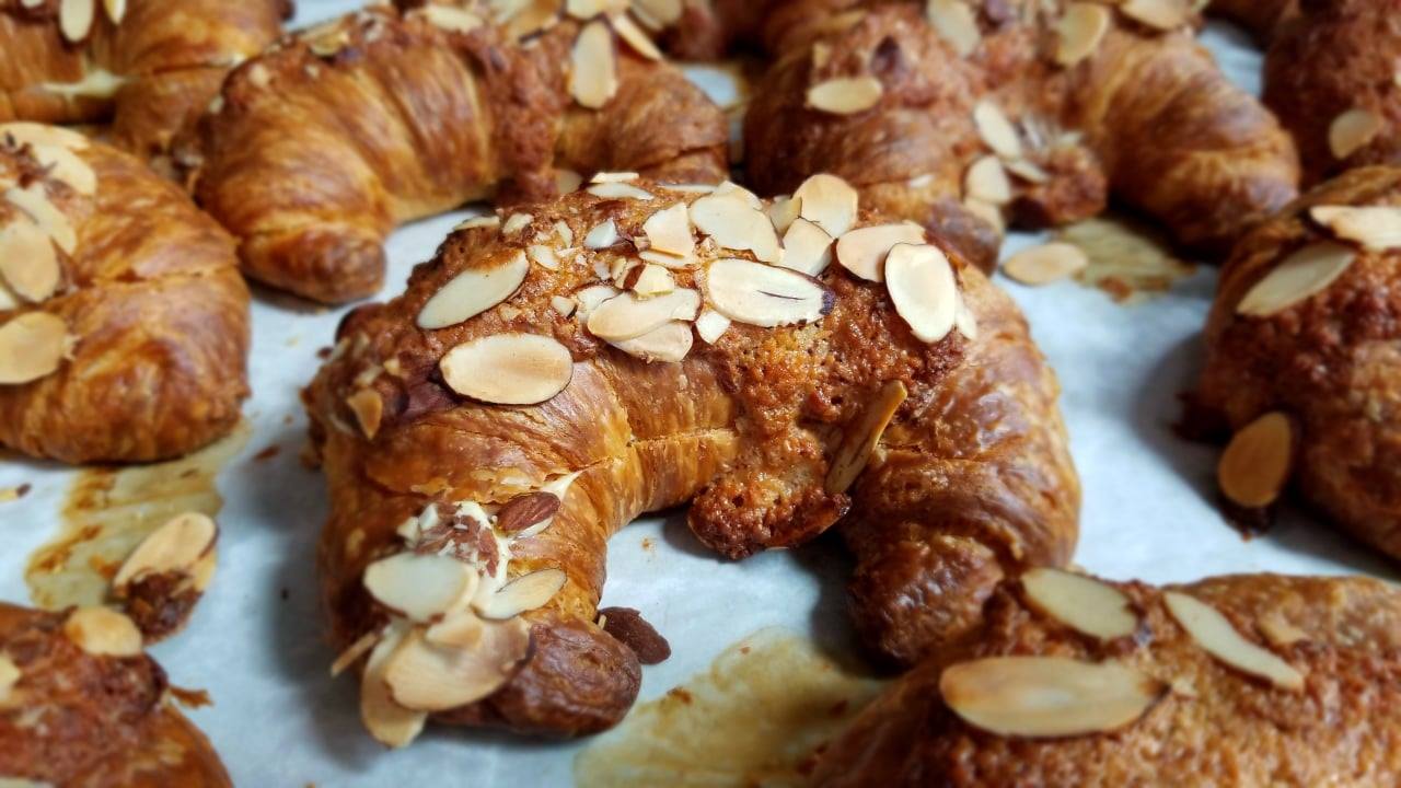 Online Bakery Delivery: Fresh Pastry & Baked Goods