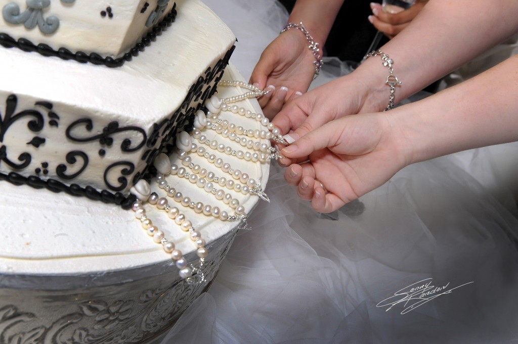 Cake Pulls A Southern Tradition Haydel's Bakery