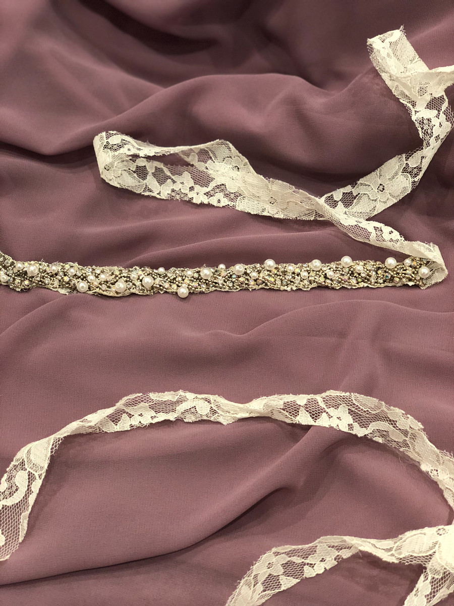 Pearl Belt with Lace Ribbon - Klaudia & Co.