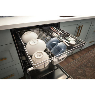 Whirlpool® Fingerprint Resistant Large Capacity Dishwasher with 3rd Rack WDT970SAKV