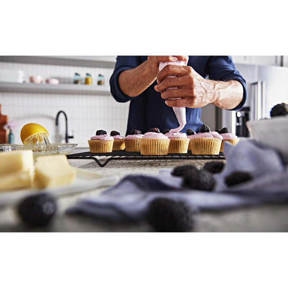 Kitchenaid® Classic Series 4.5-Quart Tilt-Head Stand Mixer K45SSOB