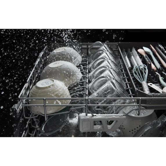 Whirlpool® 24” Stainless Steel Dishwasher with AI Intelligent Wash System - 47 dBA WDT750SAKZ