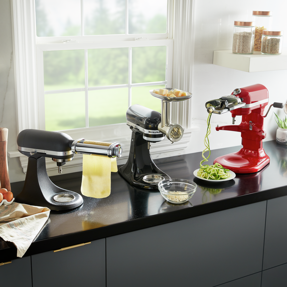 Kitchenaid® Classic™ Series 4.5 Quart Tilt-Head Stand Mixer K45SSOB