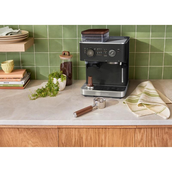 KitchenAid.ca Exclusive Colour - Semi Automatic Espresso Machine with Burr Grinder KES6551BK