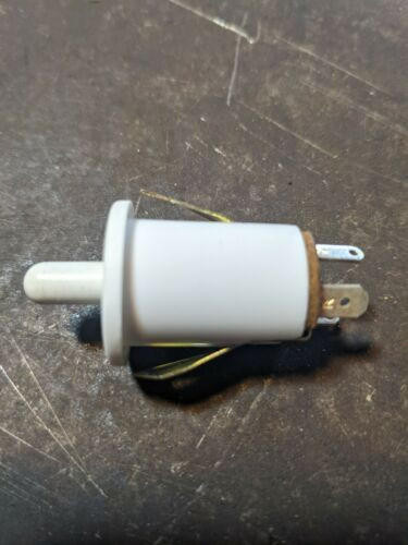 GE Dryer Door Switch WE4X197 PS268004 AP2042622 **3 WIRE