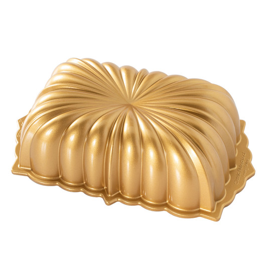 Classic Fluted Loaf Pan 25.5 x 15 x 8cm