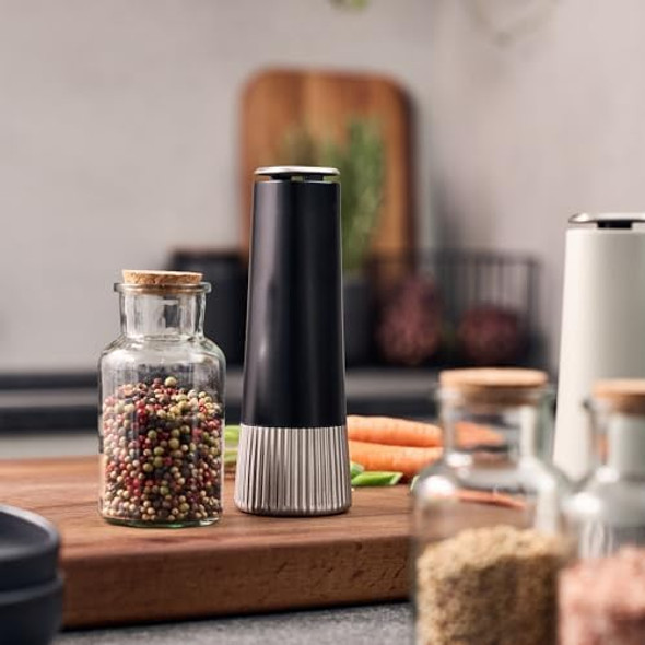 Zwilling Spices Upside-Down Manual 2-Pc Spice Mill Set Black & Ivory Zwilling Spices Upside-Down Manual 2-Pc Spice Mill Set Black & Ivory