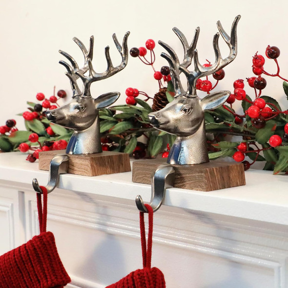Christmas Stocking Holders for Mantle 3D Reindeer Stocking Hangers Hooks Mantel Garland Clips Metal Grips for Xmas Fireplace Decorations (Black)