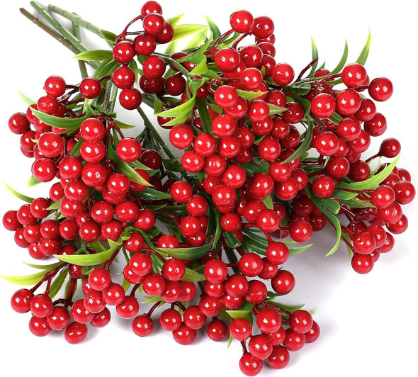 GWHOLE 4PCS Red Berry Stems, Christmas Holly Berries Picks Red Berries Decor for Christmas Tree DIY Crafts Wreath Garland Vase Fillers Holiday Planter Decorations (300 PCS Berries)