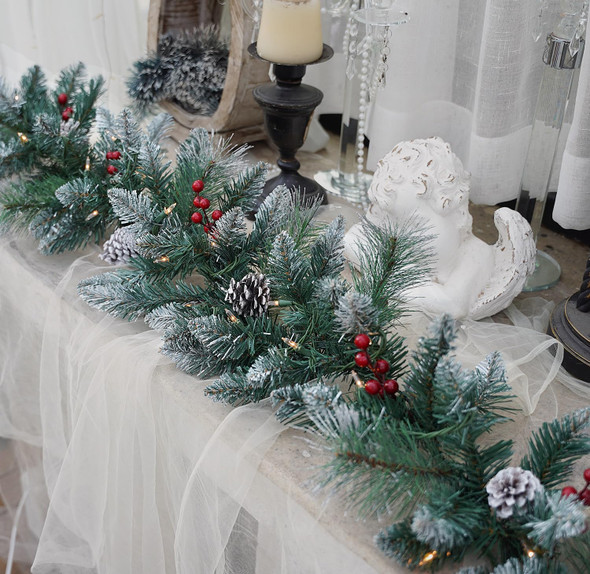 Pre-Lit Artificial Christmas Garland, Snowflake Wreath, White Lights 50, Decorated with Pine Cones, Berry Clusters, Plug in, Christmas Decorations, 9 Feet