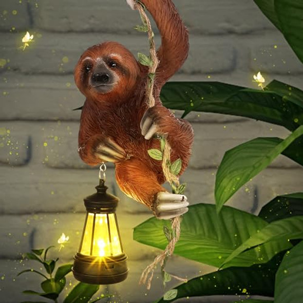 Mudder Solar Light Sloth Garden Statues 7.5'' Resin Hanging Figurine Climbing On 24" L Vine With Led Lantern Decorative Sculpture Waterproof Statues With Hook For Yard Outdoor Patio Yard Wall Decor