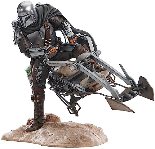 Diamond Select Toys Star Wars Premier Collection: The Mandalorian Din Djarin With Speeder Bike Statue