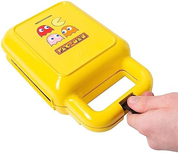 PAC-MAN Waffle Maker. Creates up to Four Delicious Waffles at once Including PAC-MAN and three Ghosts Shapes. Mains Powered. Officially Licensed PAC-MAN Merchandise from Fizz Creations.