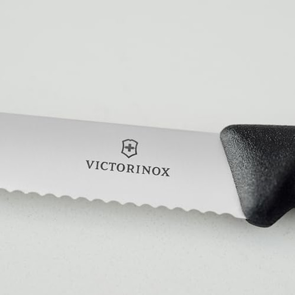 Victorinox 6.7833.6 Swiss Classic Tomato And Table Knife Set For Everyday Family Dining Serrated Blade In Black Set Of 6