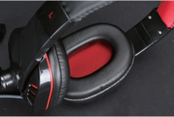 IQ Sound IQ-450G Gaming Headphones with Hi-Fi Speakers, Adjustable Soft Head Pad, Foam Ear Cups, Adjustable Headband, Rotatable Microphone, In-Line Volume Control, 3.5mm Aux, and 2.5m Cable