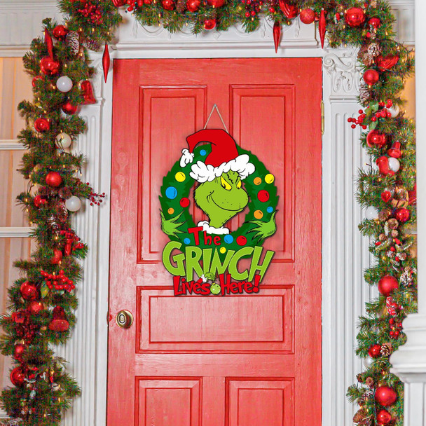 Grinchs Christmas Door Decorations Hanging Sign Christmas Wooden Door Sign The Griinch Lives Here Welcome Funny Xmas Holiday Wreath Sign for Christmas Tree, Door, Wall, Indoor Outdoor Home Party