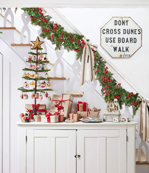 Artiflr Red Berry Christmas Garland, 6Foot Flexible Artificial Berry Garland for Indoor Outdoor Home Fireplace Decoration for Winter Christmas Holiday Year Decor