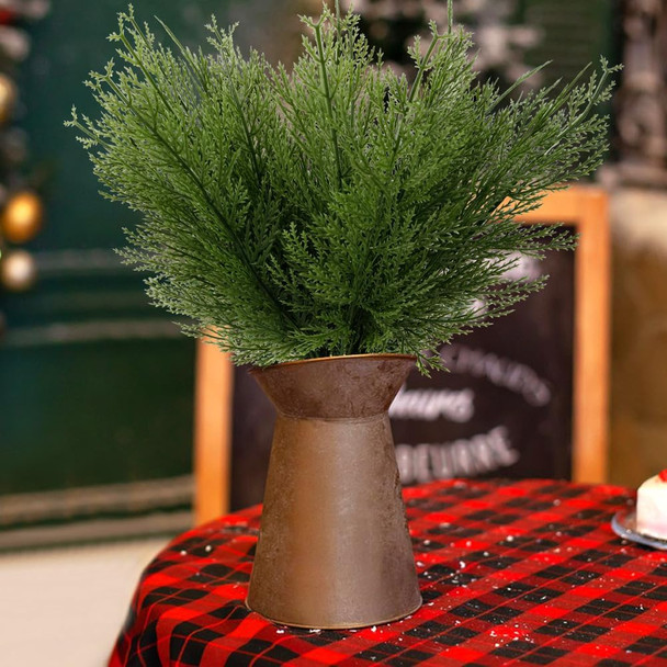 BSTCRAFT 60 pcs Artificial Pine Branches, Plastic Pines Sprigs Christmas Stems Picks, Greenery Faux Cedar Needles Branch for DIY Garland Wreath Home Garden Centerpieces Decorations