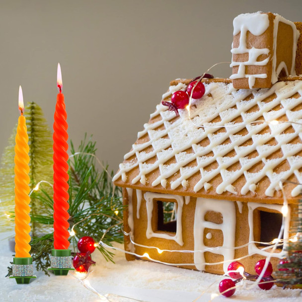 Eaasty 200 Pcs Christmas Green Taper Candle Holder Plastic Candle Holders Floral Candle Holder Candleholder for Weddings Celebrations Advent Wreaths Party Flower Arrangements Bridal Shower Banquets