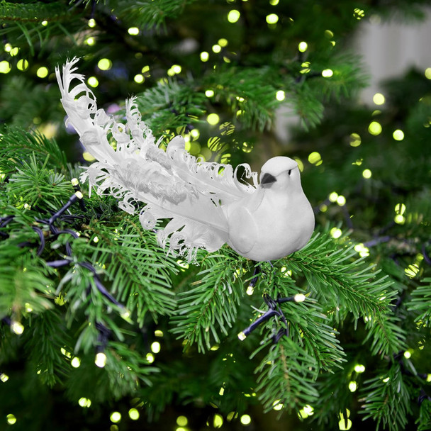 24pcs Artificial White Doves Decoration with Metal Clips, White Feathered Mini Birds Clip on Tree Ornaments for DIY Crafts Christmas Tree Ornaments, Wreaths, Wedding Decor