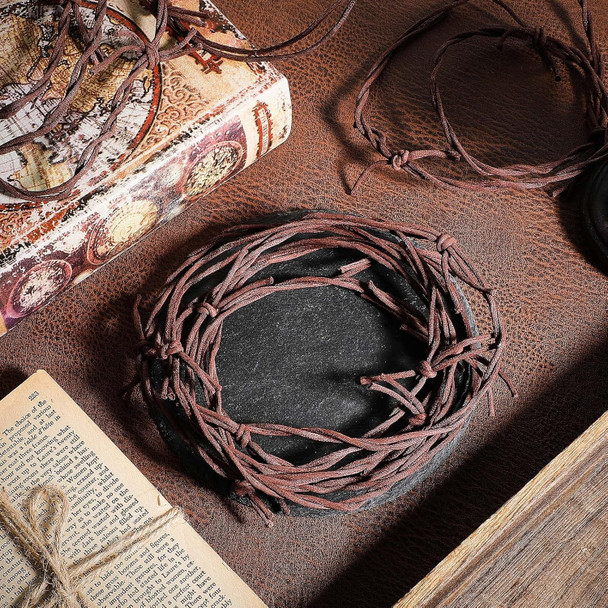 30 Feet Christmas Fake Rusted Barbed Wire Garland Christmas Decorations 4 Pieces Fake Barb Wire Rusted Barbed Wire Wreath Rusty Garland Crafts Cowboy Western Tree Hanging Decorations(Dark Brown)