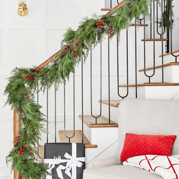 6ft Pine Christmas Garland Decoration, Artificail Pine Leaves Red Berry Garland Christmas with Pine Cones Home Decoration for Winter Holiday Mantel Table Centerpiece (Light Green)