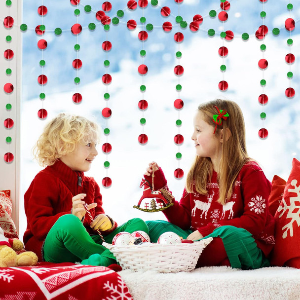 Outus 10 Pieces Christmas Paper Round Garland Christmas Hanging Dots Garland Streamers Decoration Candy Sprinkles Party Backdrop Decor for Birthday Party Wedding Bridal Shower Ornaments (Red,Green)