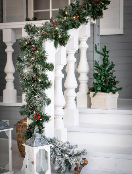 9 Ft Christmas Garland with Lights Battery Operated for Outdoor Indoor Decoration- Prelit Artificial Xmas Garland Decored with Pine Cones Berry for Home Stairs Fireplace