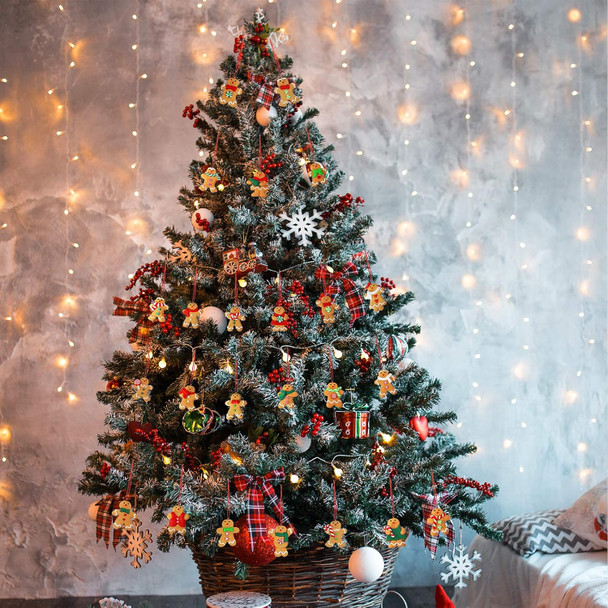 Winlyn Set of 24 Christmas Gingerbread Ornaments Bulk Clay Figurine Ornaments Gingerbread Family Dolls Gingerman Hanging Tree Ornaments for Holiday Stocking Stuffers Tree Wreath Mantel Decor