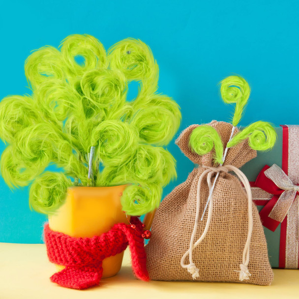 6 Pcs Green Furry Christmas Tree Picks 17'' Furry Spiral Curly Sprays Elf Ornaments Green Woolen Bells Curly Pick Christmas Tree Picks Decorations Topper Filler Branches Home Office Party s