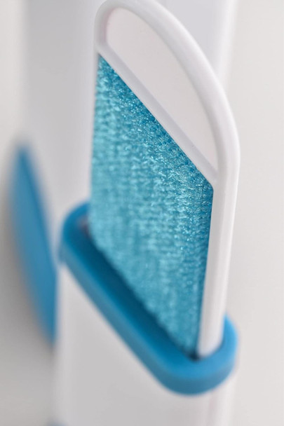 Paw Cleaner For Dog, Portable Dog Paw Cleaner Cup With Muddy Paw, 360º Silicone Pet Foot Washer For Large/Medium Dog(Blue)