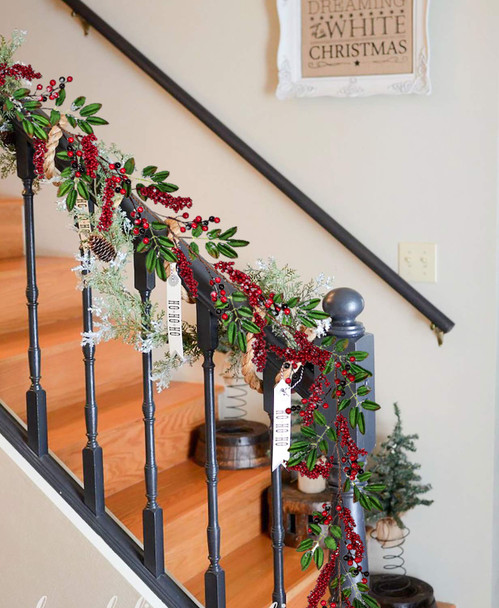 Artiflr 6 feet Red Berry Garland with Green Leaves Wired Christmas Berry Garland Rustic Berry Twig Artificial Garland for Holiday Winter Season Mantel Fireplace Table Runner Centerpiece Decoration