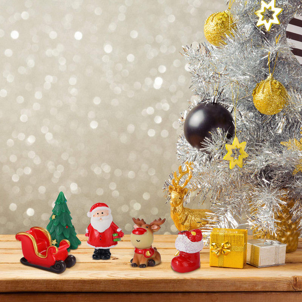 40 Pieces Christmas Ornaments Resin Garden Decoration Ornaments DIY Kit Christmas Pendant Accessories DIY Snow Globe Figurines Christmas Decorations for Party