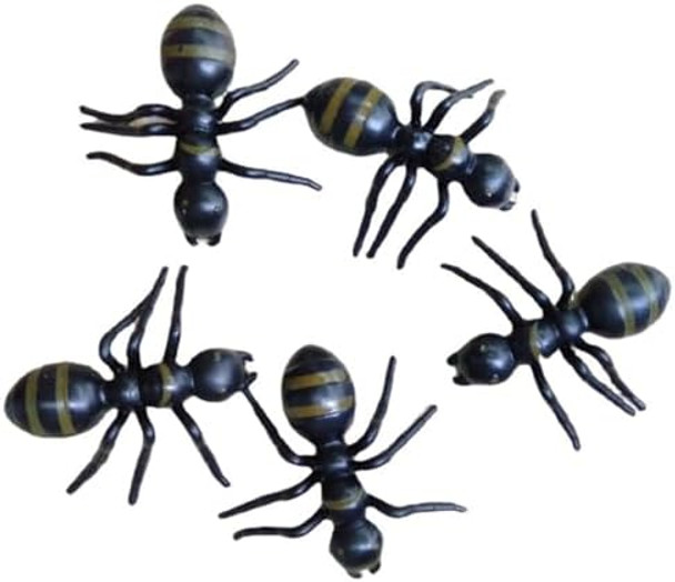 Sujosa 30Pcs Fake Big Ants Giantants Ant Queen Plastic Fake Bugs Insects April Fools Christmas Party Gags s Pranks For Adults