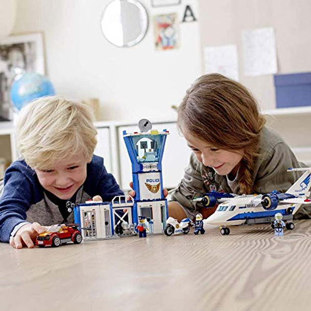 Lego City Sky Police Air Base 60210 Building Kit (529 Pieces)