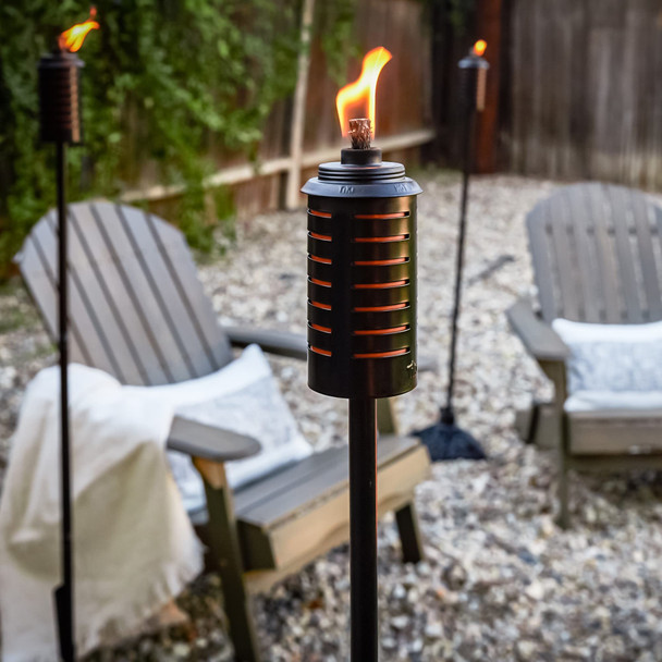 Tiki Metal Black & Orange Easy Install Outdoor Torches 2-Pack – 65-Inch Decorative Tiki Torches For Patio Lawn Backyard & Garden – Weather-Resistant Torch Lighting With Wick & Snuffer