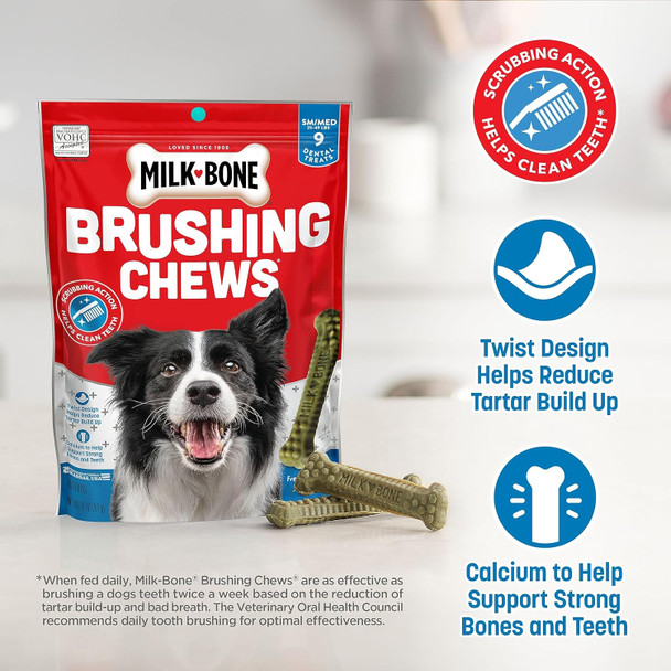 Milk-Bone Fresh Breath Brushing Chews, 25 Small/Medium Daily Dental Dog Treats Scrubbing Action Helps Clean Teeth