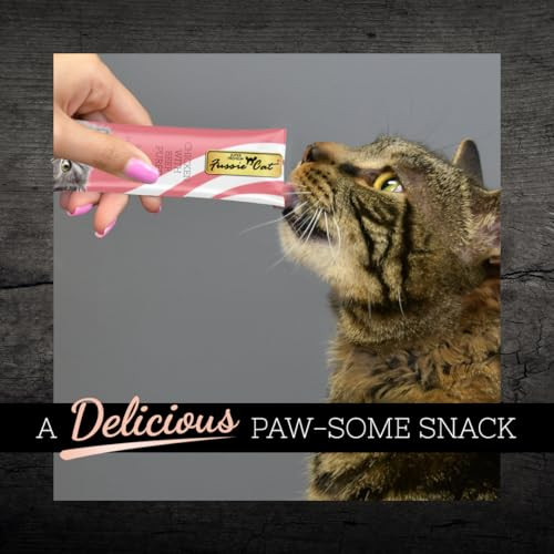 Fussie Cat Chicken And Beef Puree Lickable Cat Treats Pouch Pack Of 4 0.5Oz Pack Of 4