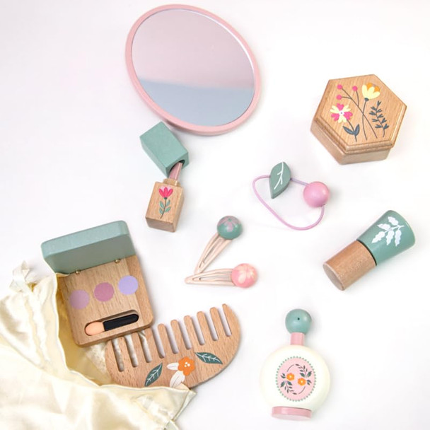 Yunhe Xinqiao Toys Factory Wooden Makeup Toy Set For Girls 11 Pcs