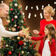 Christmas Tree Topper, Christmas Decoration Tree Top Star 3D Projection Lamp with Rotating Star Projector Lights,for Christmas Decorations Xmas Year Holiday Party (Five-Pointed Star)